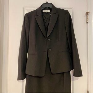 • tahari power suit •